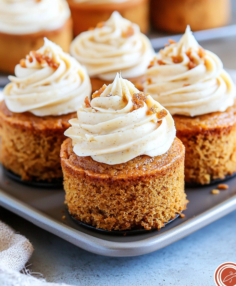 Mini Pumpkin Cakes