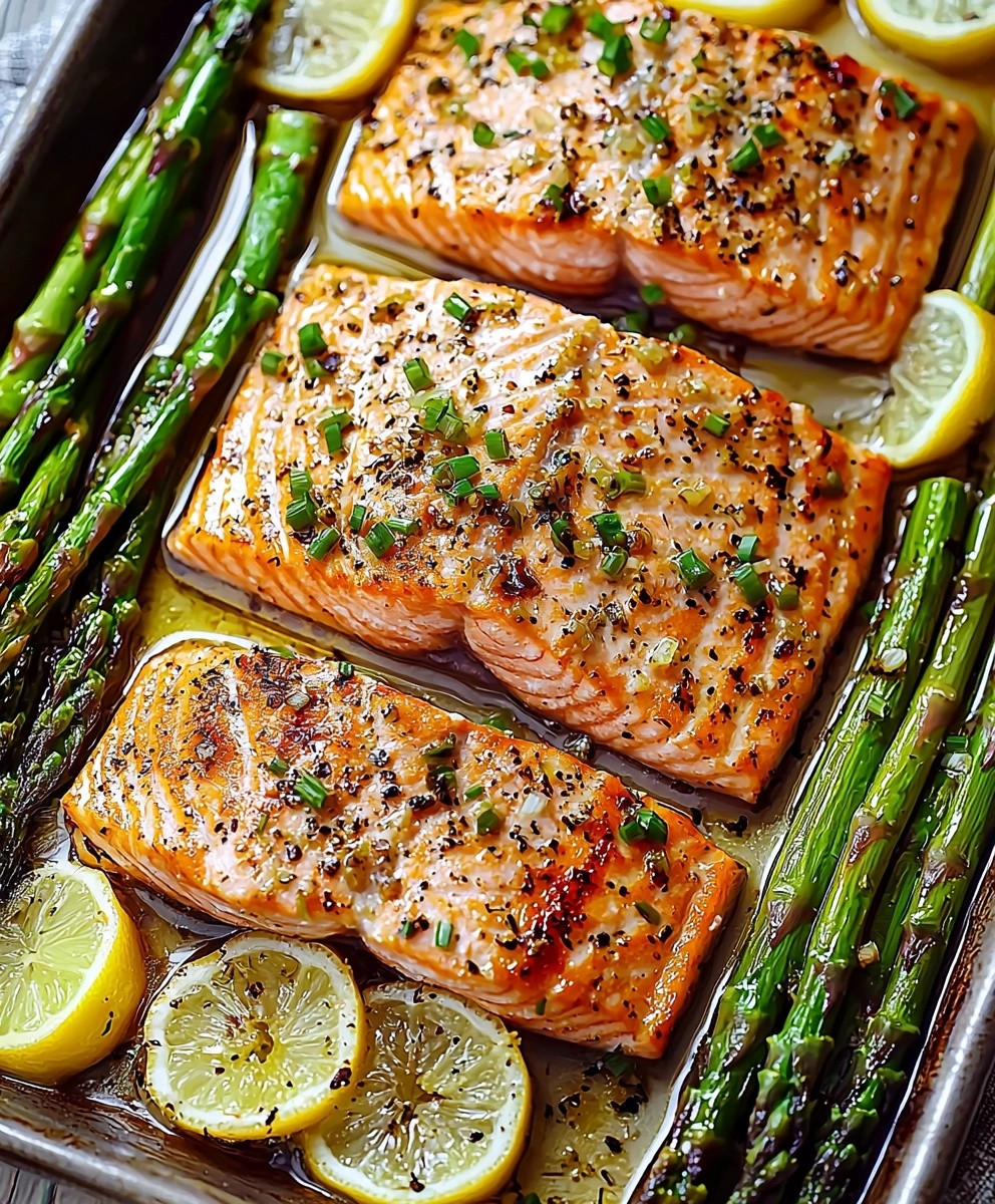 Meal Prep Salmon Asparagus Garlic Lemon